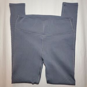 Lululemon Reveal Tight with Mesh Stripes Size 8